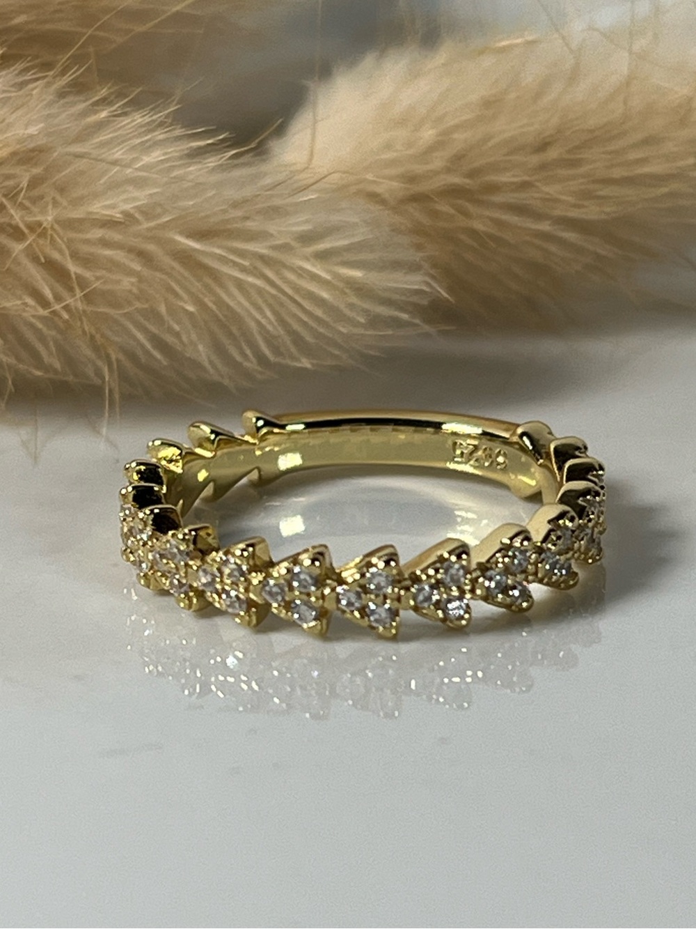 Gold Plated 925 Sterling Silver Cubic Zirconia Arrow Band Ring Size 6.75